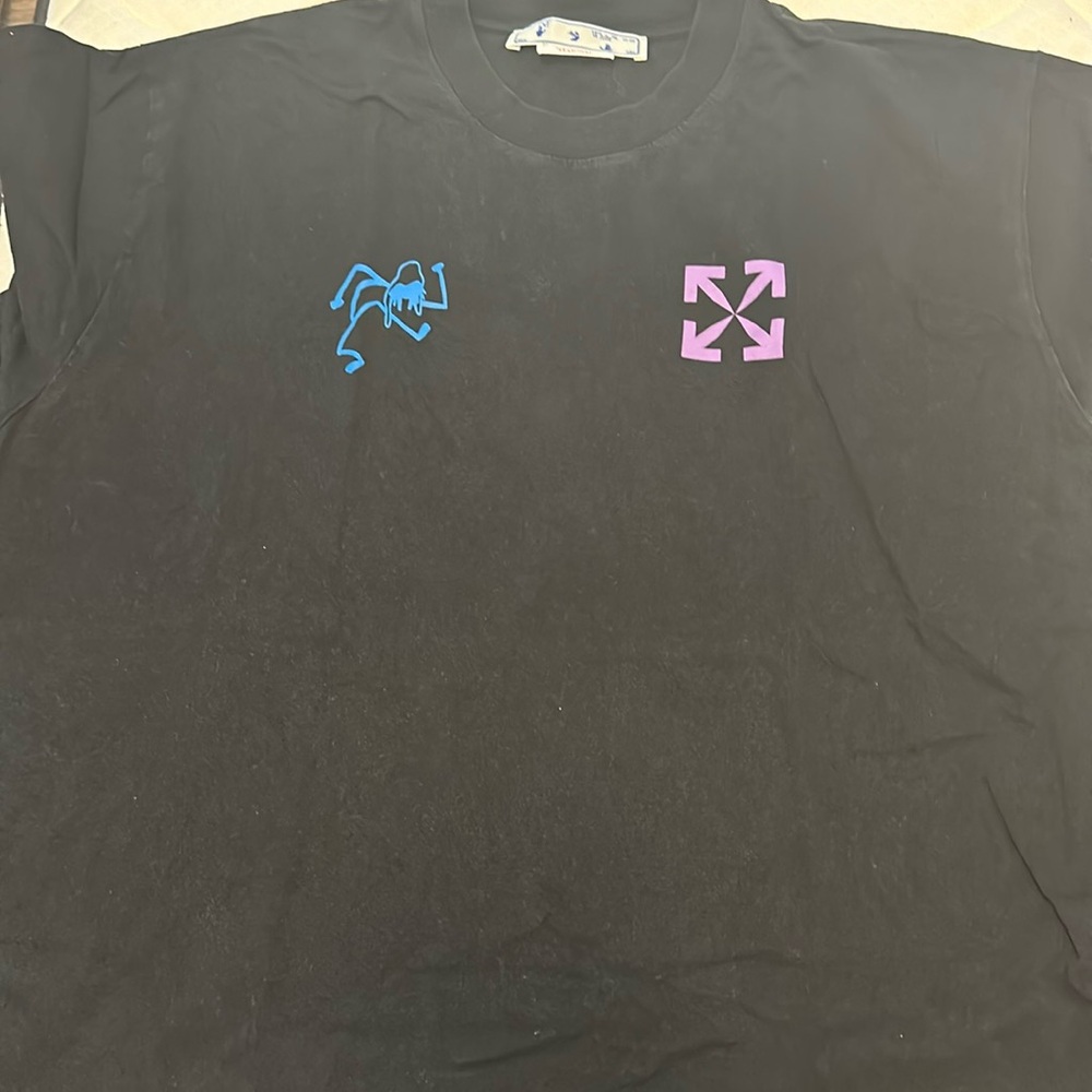 Off white t shirt